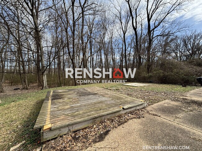 Building Photo - 2512 Courtney Dr