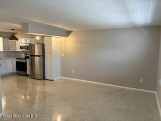 Building Photo - 7777 Magnolia Ave