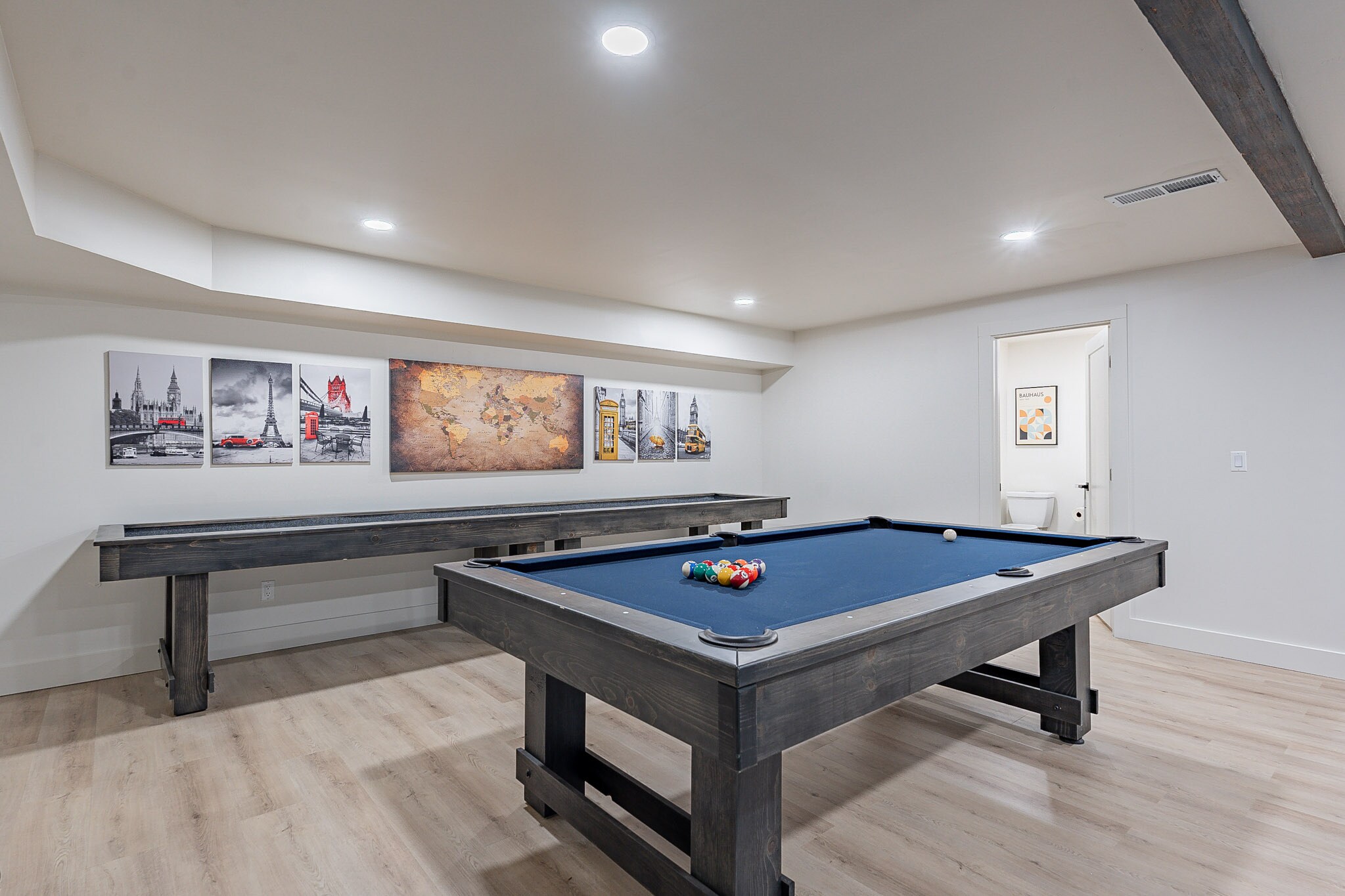 Game Room - 126 E Palmcroft Dr