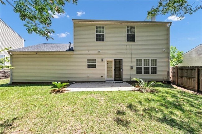 Building Photo - 5745 Old Carriage Dr