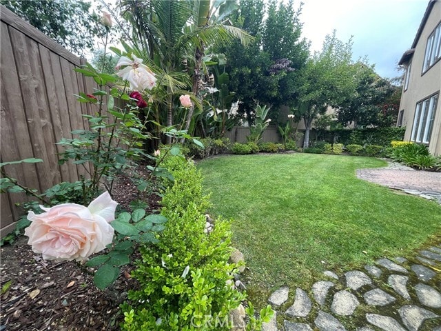 Building Photo - 10 Acanthus