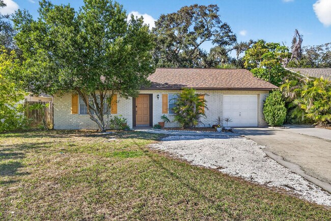 Building Photo - 11702 Moffat Ave