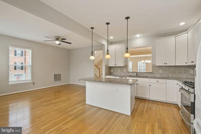 Building Photo - 20681 Waterfall Branch Terrace