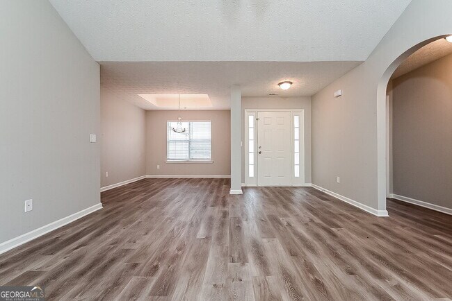 Building Photo - 1025 Borrington Ln