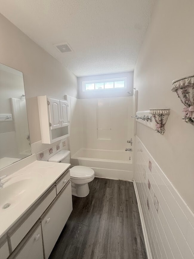 Building Photo - 8558 Hopkins Cir