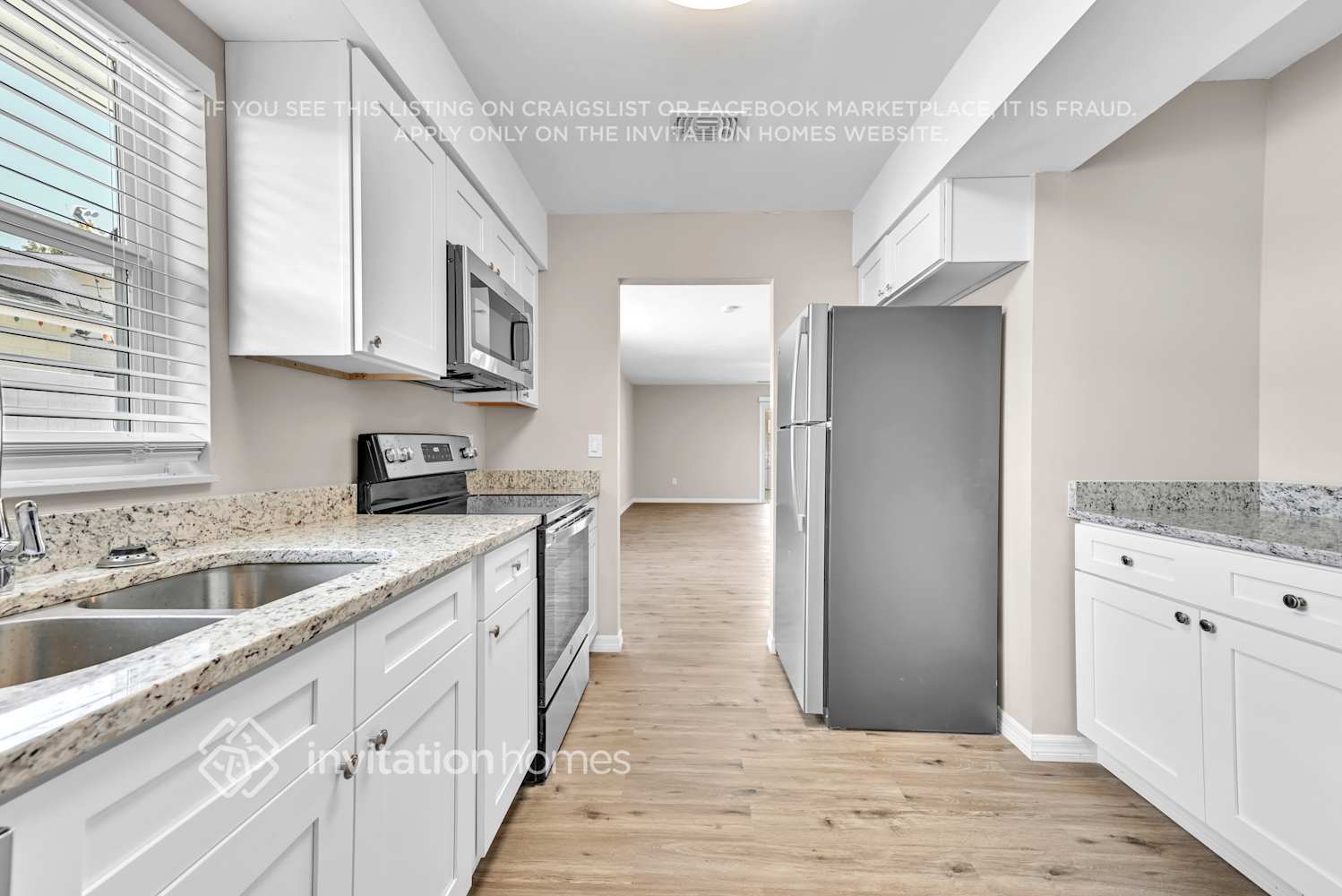 Building Photo - 6914 Voltaire Dr