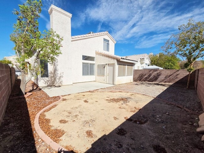 Building Photo - 1724 Leaning Pine Way