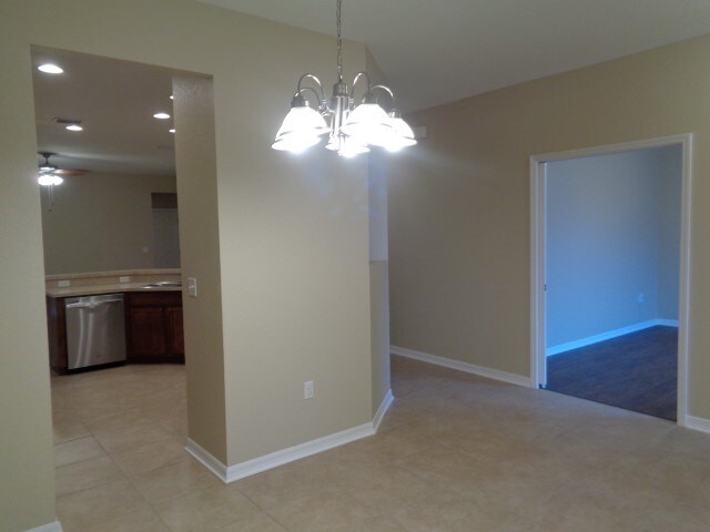 Building Photo - 5745 Woodruff Way