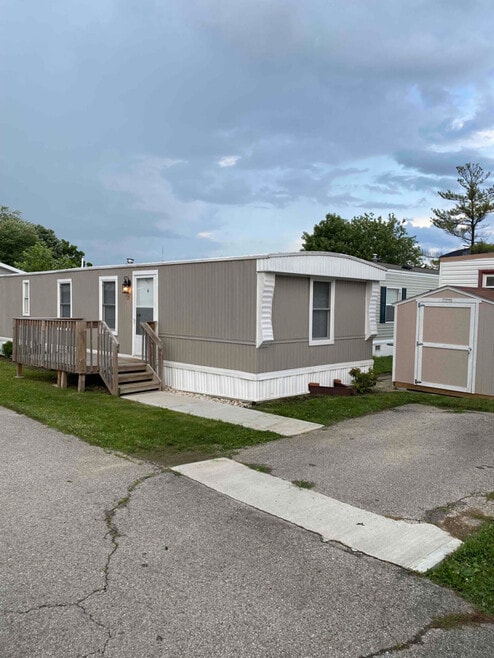 Building Photo - 1010 Reading Rd