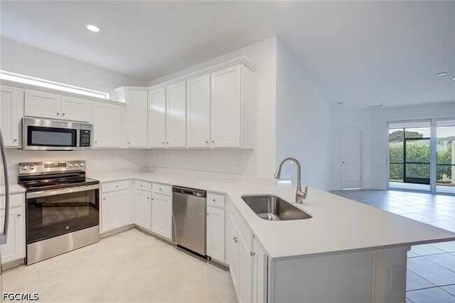 Building Photo - 20601 Hazelnut Ct