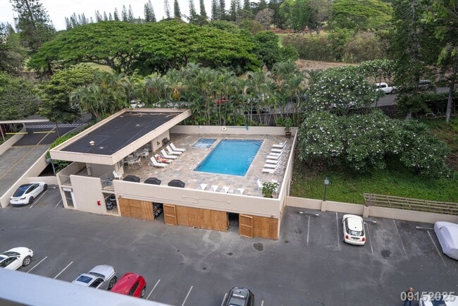 Building Photo - Remodeled 2BR/2BA/2 Covered Parking stalls...