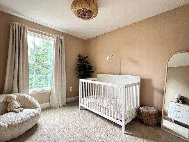 Building Photo - Come Home To This Updated And Convenient 3 Bed 3.5 Bath Townhome In Derwood! Now Available!