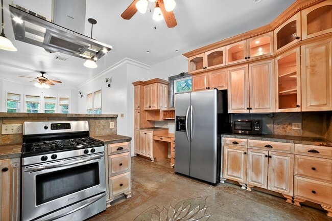 Building Photo - 2003 Griswold Ln