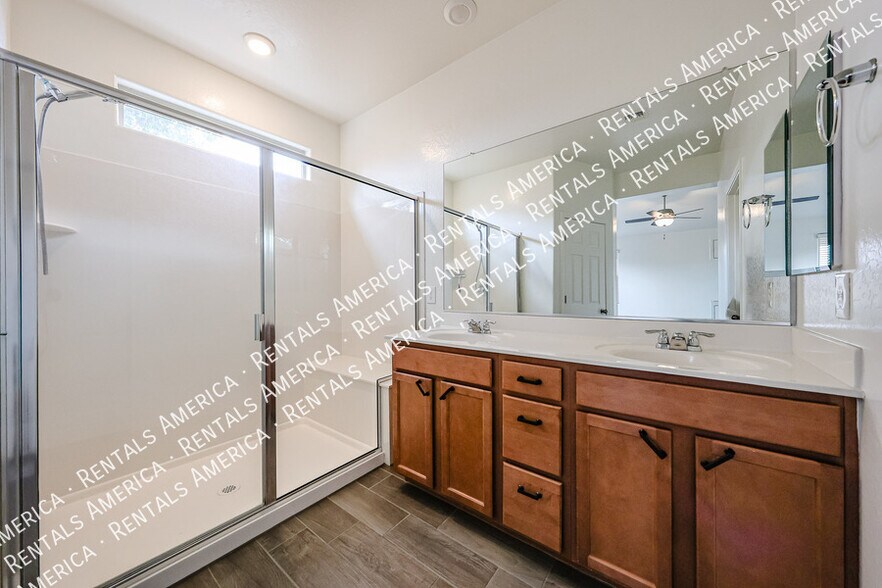 Building Photo - 11039 E Verbina Ln