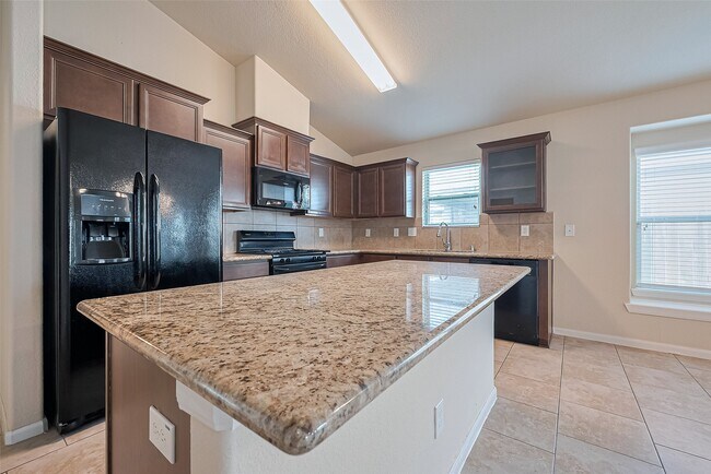 Building Photo - 5506 Casa Martin Dr