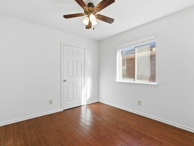 Building Photo - 8430 Cripple Creek Dr