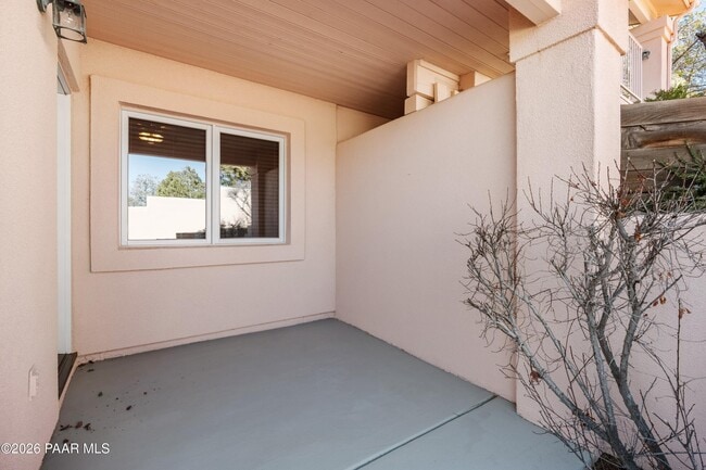Building Photo - 2780 Whispering Way Cir