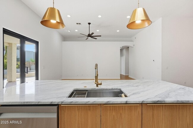 Building Photo - 11415 N 44th St