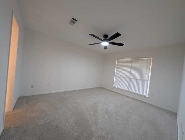 Building Photo - 14106 Locke Ln