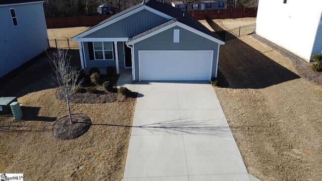 Building Photo - 476 Thomas Aly