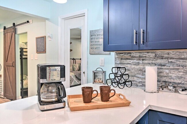 Building Photo - 3917 Avenue P 1/2