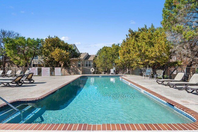 Building Photo - 2450 Wickersham Ln