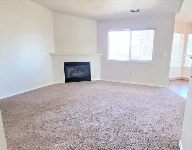 Building Photo - 620 Saratoga Dr