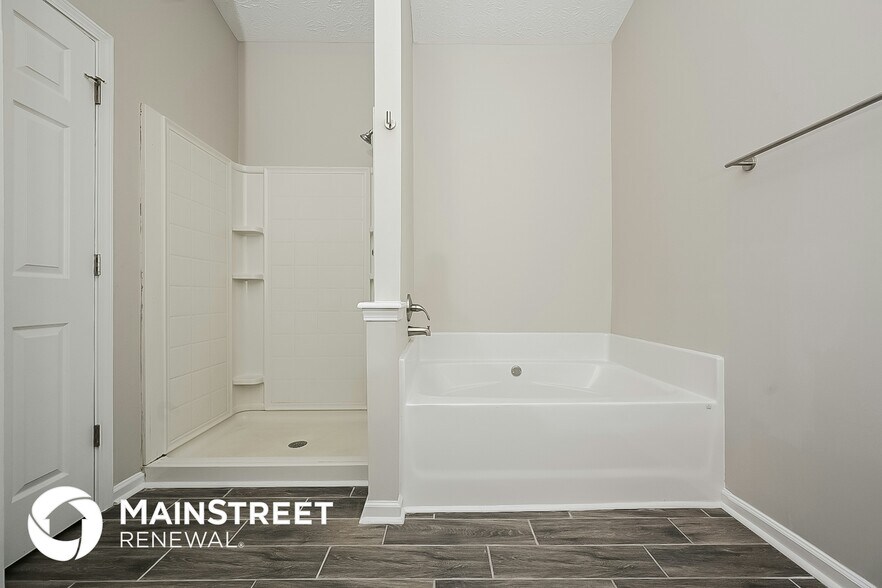 Building Photo - 150 Saddlebrook Dr