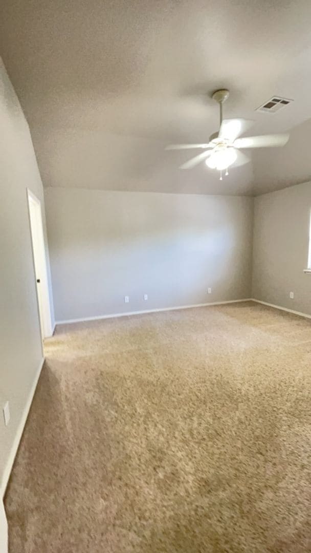Building Photo - Spacious 3-Bed, 2.5-Bath Fourplex with Gar...