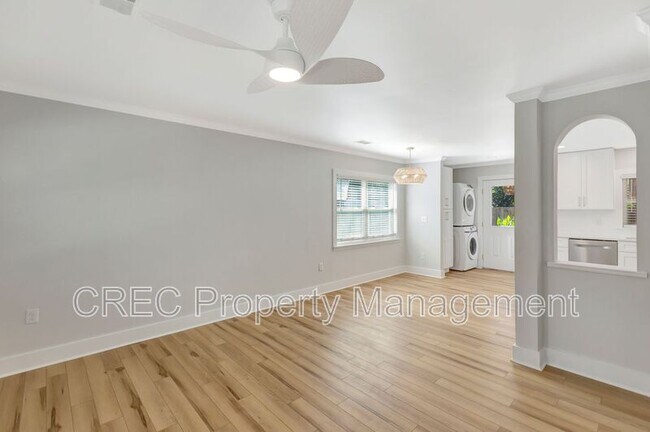 Building Photo - 1757 Skinner Ave