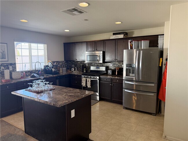 Building Photo - 3645 Emerald Ln