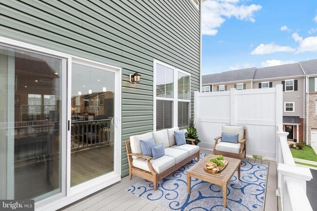 Building Photo - 1624 Aster Ln