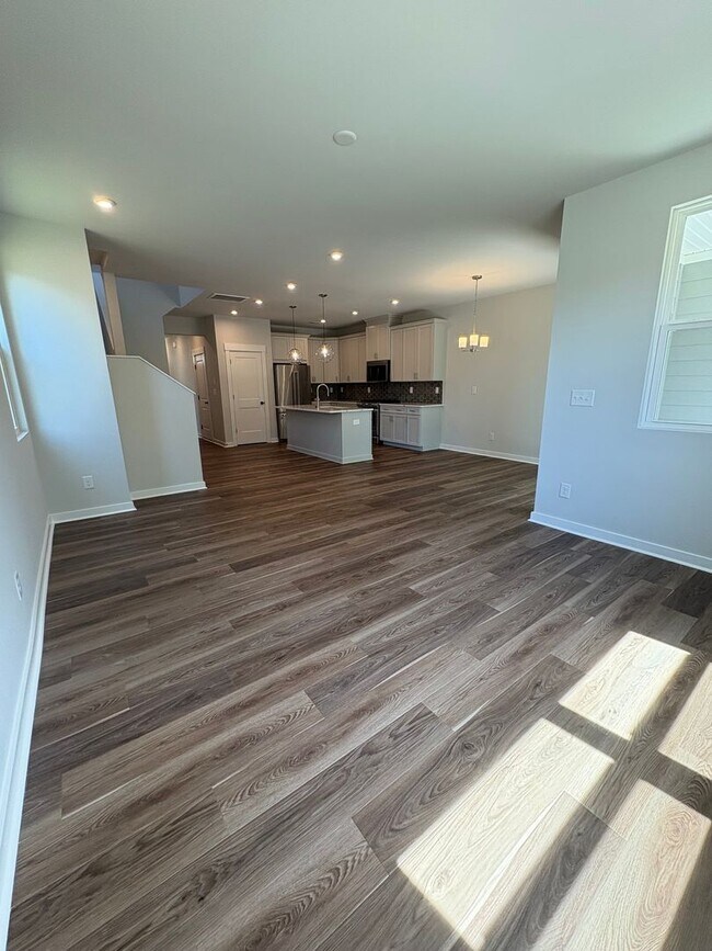 Building Photo - New Construction 3BR/2.5 BA in Griffith Lakes