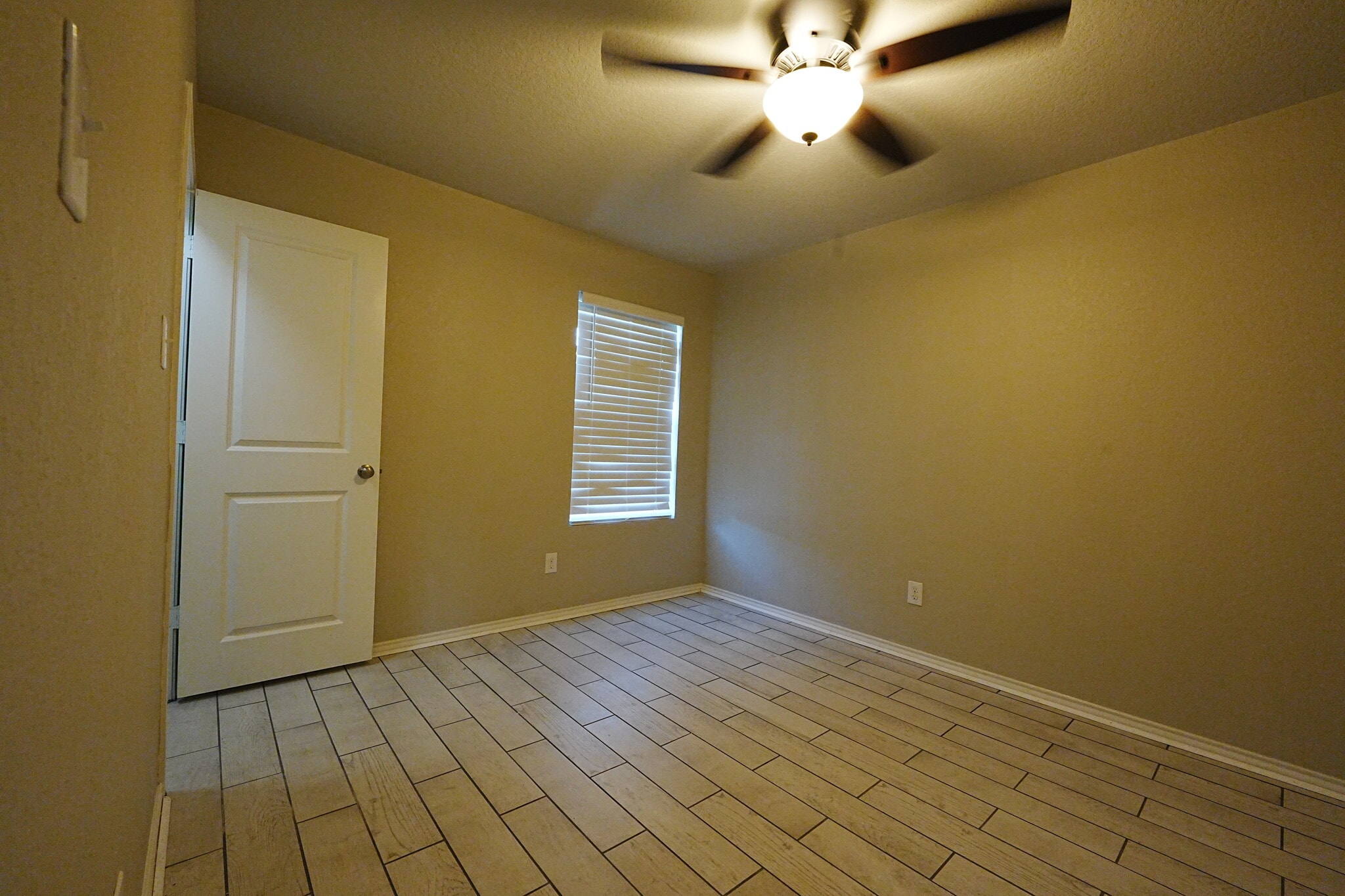 Building Photo - 5910 Gael Elm