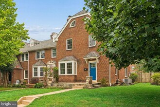 Building Photo - 418 Murdock Rd