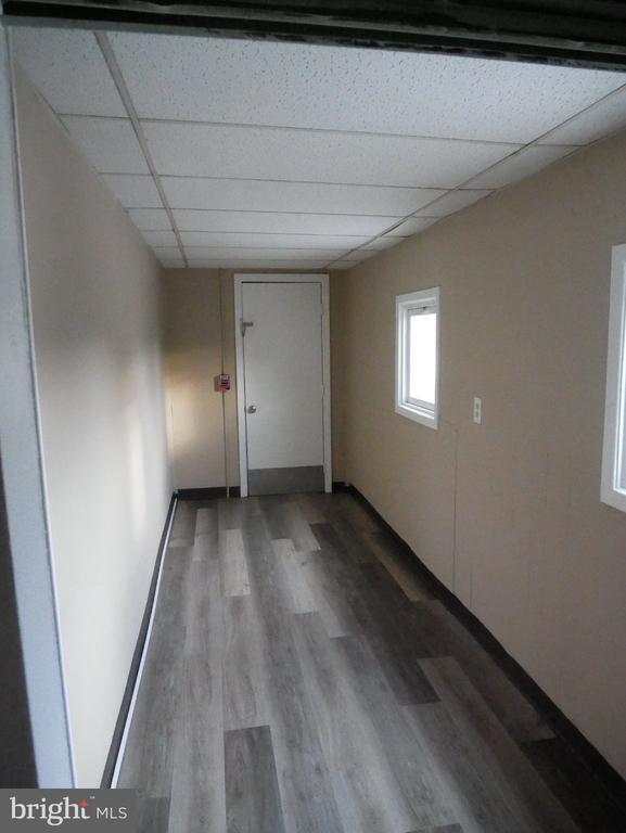 Building Photo - 707 Wood Ave