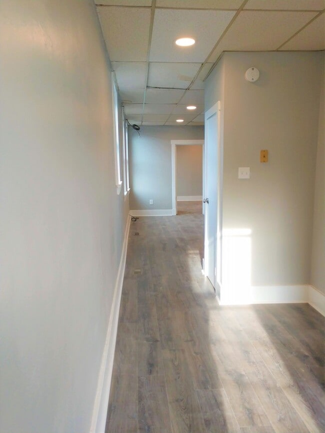 Building Photo - 70 S 15th St