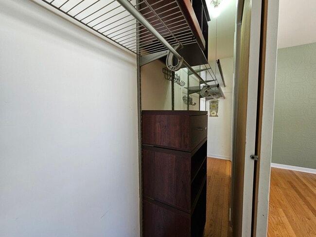 Building Photo - 9924 Crawford Ave