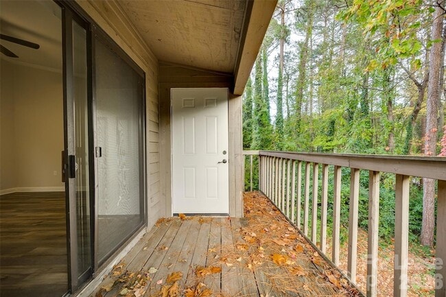 Building Photo - 4158 Charlotte Hwy