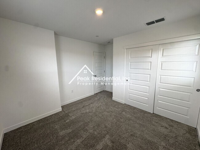Building Photo - Brand New 4bd/2.5a Rancho Cordova Home With Loft-Must See!