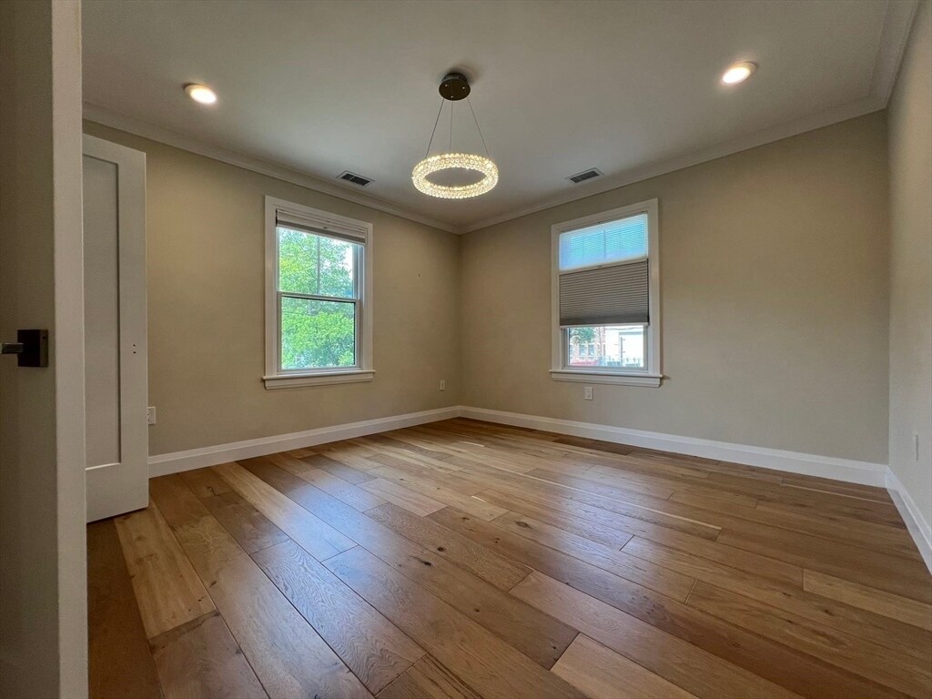 Building Photo - 20 Winslow Rd