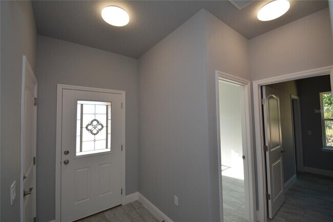 Building Photo - 25 Rosepetal Ln