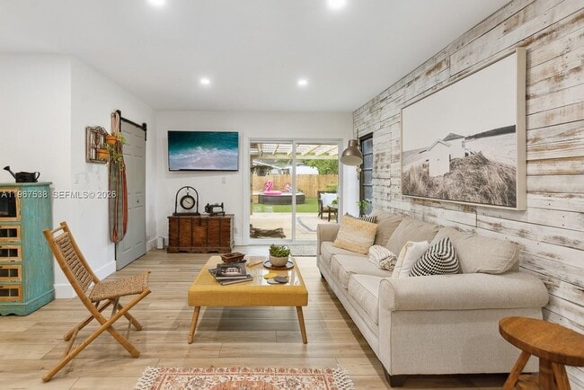 Building Photo - 1512 NW 4th Ave