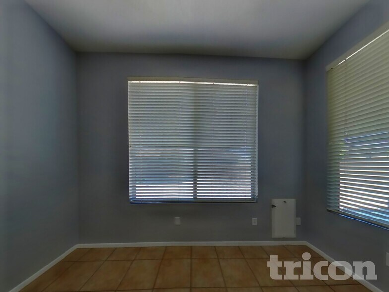 Building Photo - 6147 W Oraibi Dr