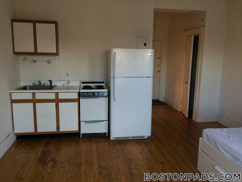 Building Photo - 270 Huntington Ave