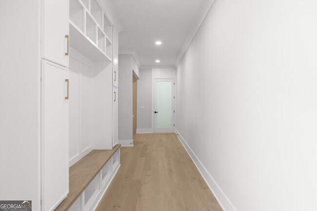 Building Photo - 407 Thunder Rd