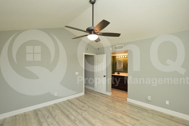 Building Photo - 1757 E Geronimo St
