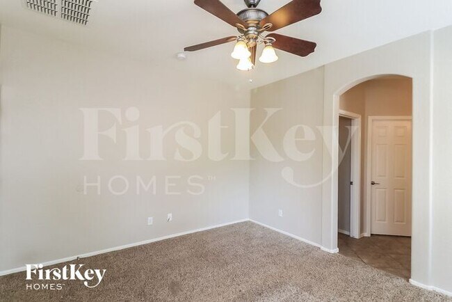 Building Photo - 15309 N 137th Ln