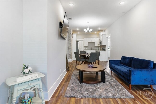 Building Photo - 537 E Congress St