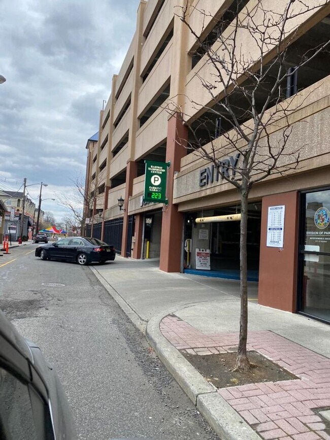 Building Photo - Be the first to occupy this renovated 2-bedroom & 2 full bathrooms condominium with lots of ameni...